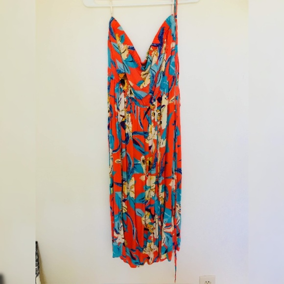 Forever 21 Dresses & Skirts - ♥️ Forever 21 Floral Strapless Maxi Dress